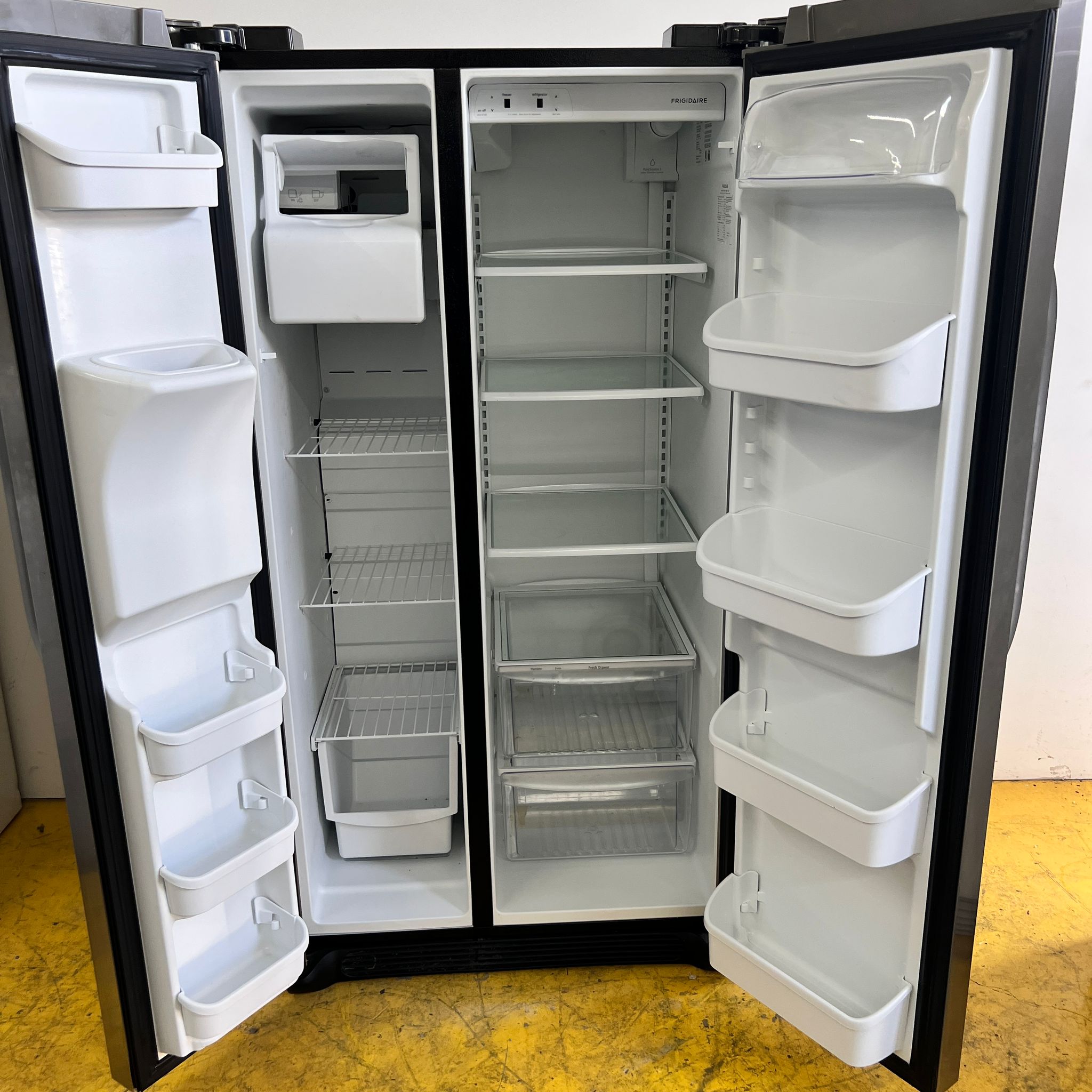 Frigidaire Stainless Steel Refrigerator Frigidaire Stainless Steel Refrigerator